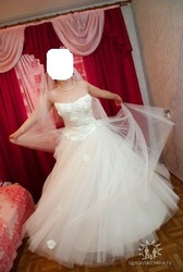 Свадебное платье,  цвет айвори,  размер 48-52,  юбка-тюль,  пышная,  корсет